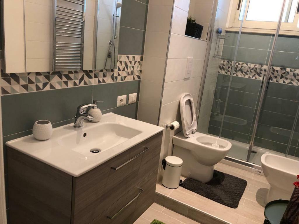 Cento Passi Dal Mare Apartment Gaeta Bagian luar foto